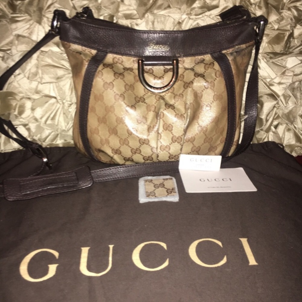 Re-sell of my Authentic Gucci cross body